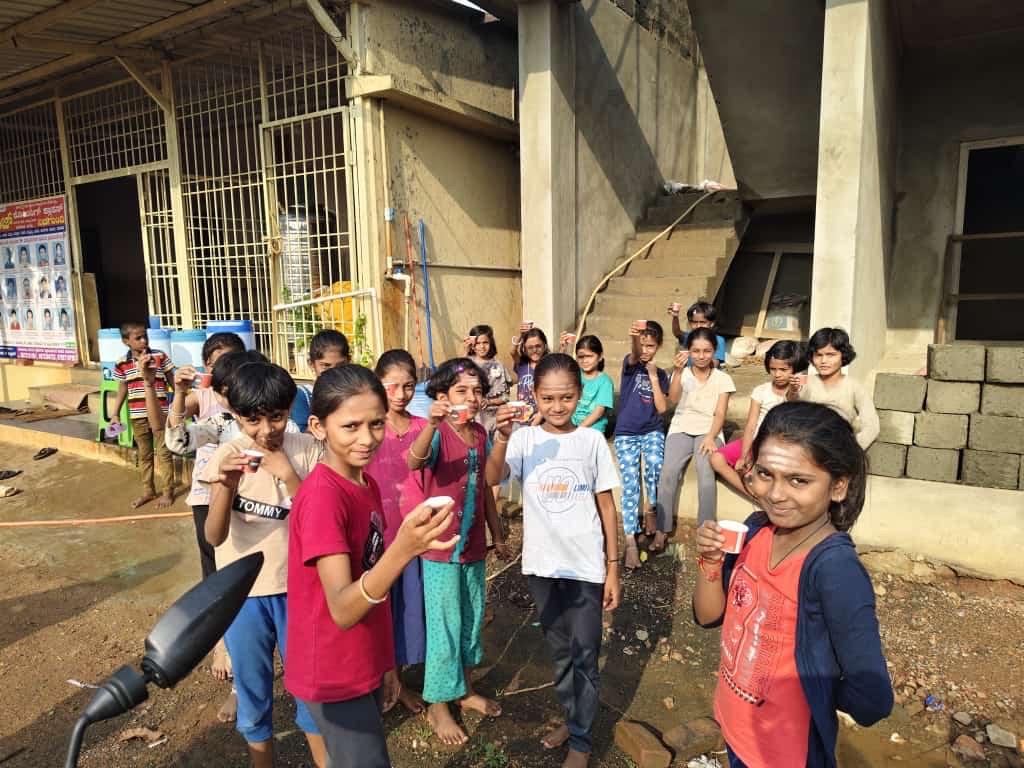 Milk Distribution Drive - Pramodatma Goshala-1